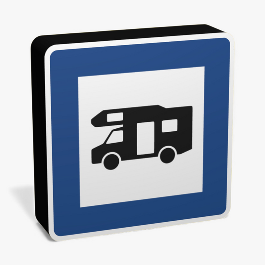 Wohnmobil- und Wohnwagenplatz Verkehrsschild Lampe