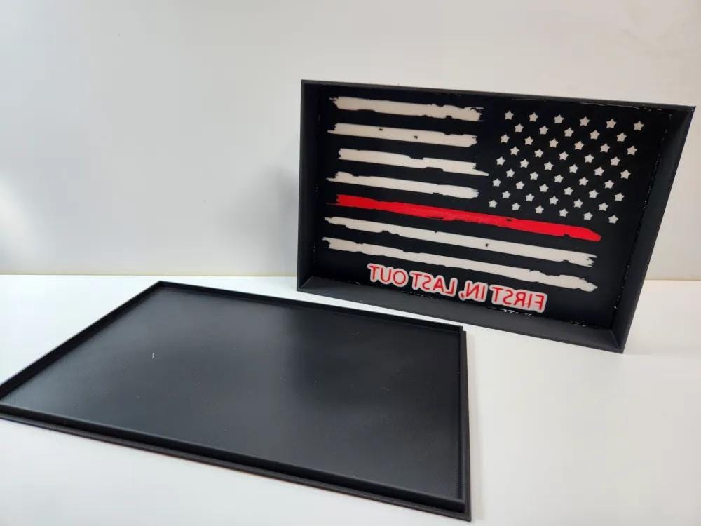 Flagge USA First In, Last Out LED Lampe - Leuchtbox